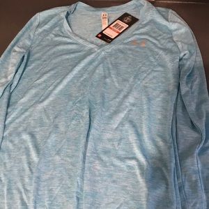 Blue dry fit long sleeved shirts